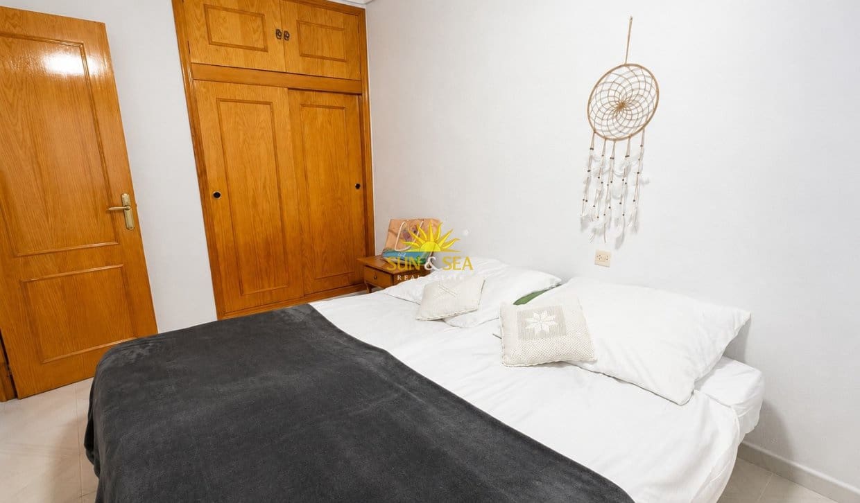 1 chambre Appartement à vendre à Torrevieja - 115 000 € (Ref: 9832755)