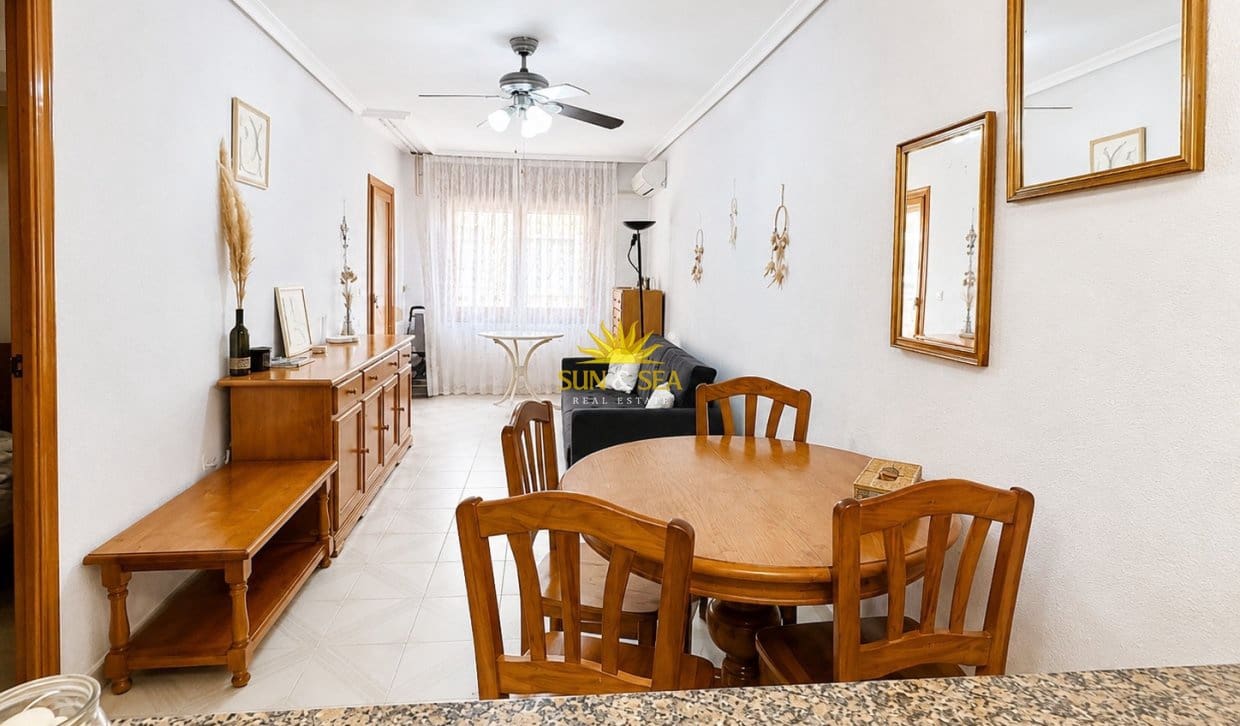 1 chambre Appartement à vendre à Torrevieja - 115 000 € (Ref: 9832755)