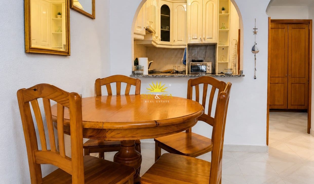 1 chambre Appartement à vendre à Torrevieja - 115 000 € (Ref: 9832755)
