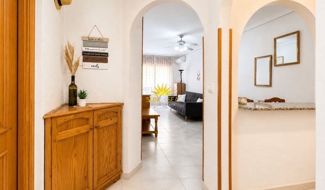 1 chambre Appartement à vendre à Playa de los Náufragos, Torrevieja - 115 000 € (Ref: 9832755)