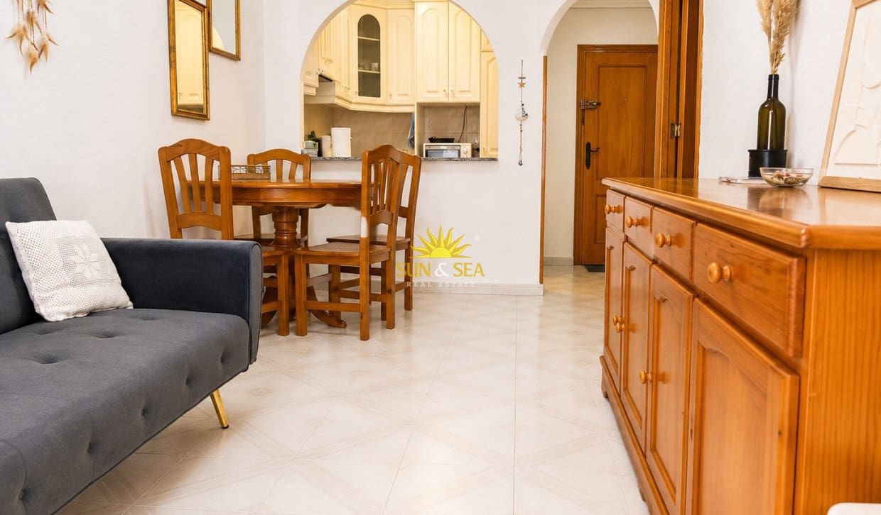 1 chambre Appartement à vendre à Torrevieja - 115 000 € (Ref: 9832755)