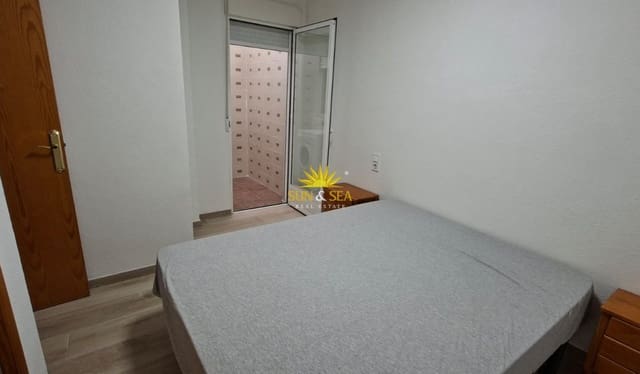 2 slaapkamer Appartement te huur in Antonio Machado, Torrevieja met zwembad - € 880 (Ref: 9833029)