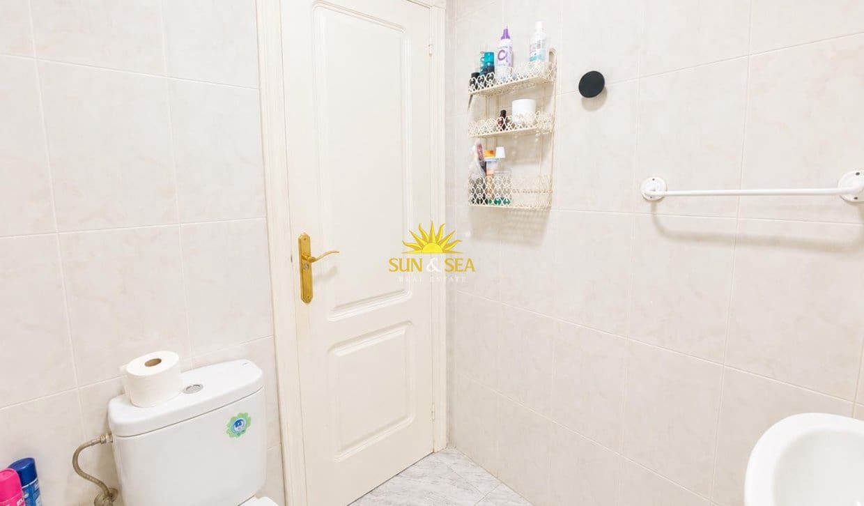 2 quarto Apartamento para venda em Torrevieja - 115 000 € (Ref: 9833092)