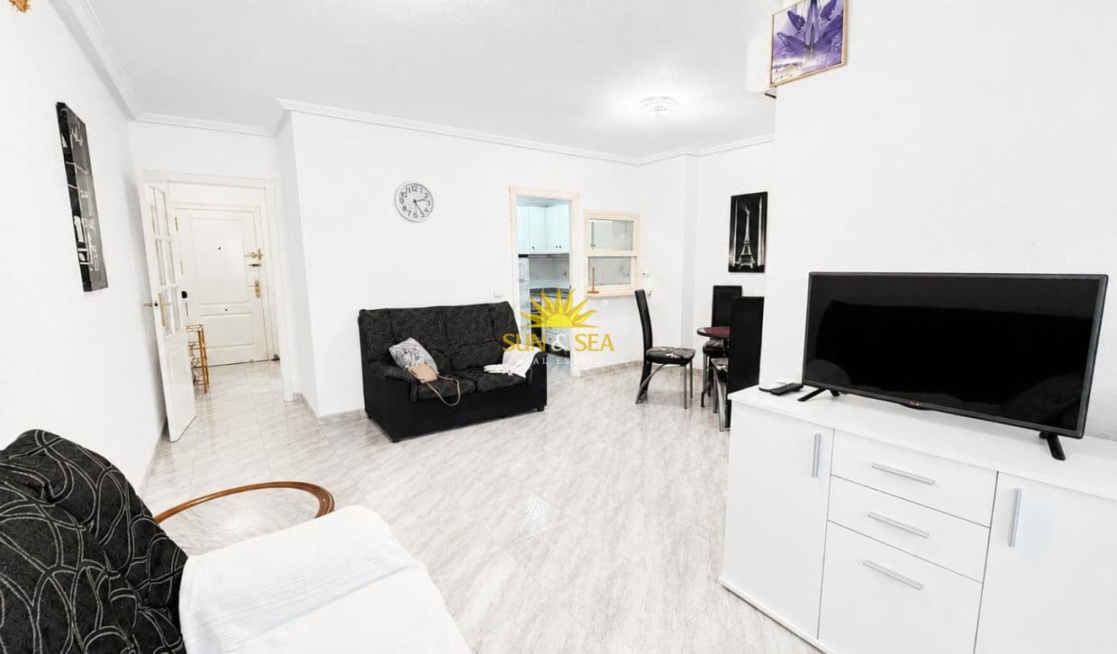 2 quarto Apartamento para venda em Torrevieja - 115 000 € (Ref: 9833092)