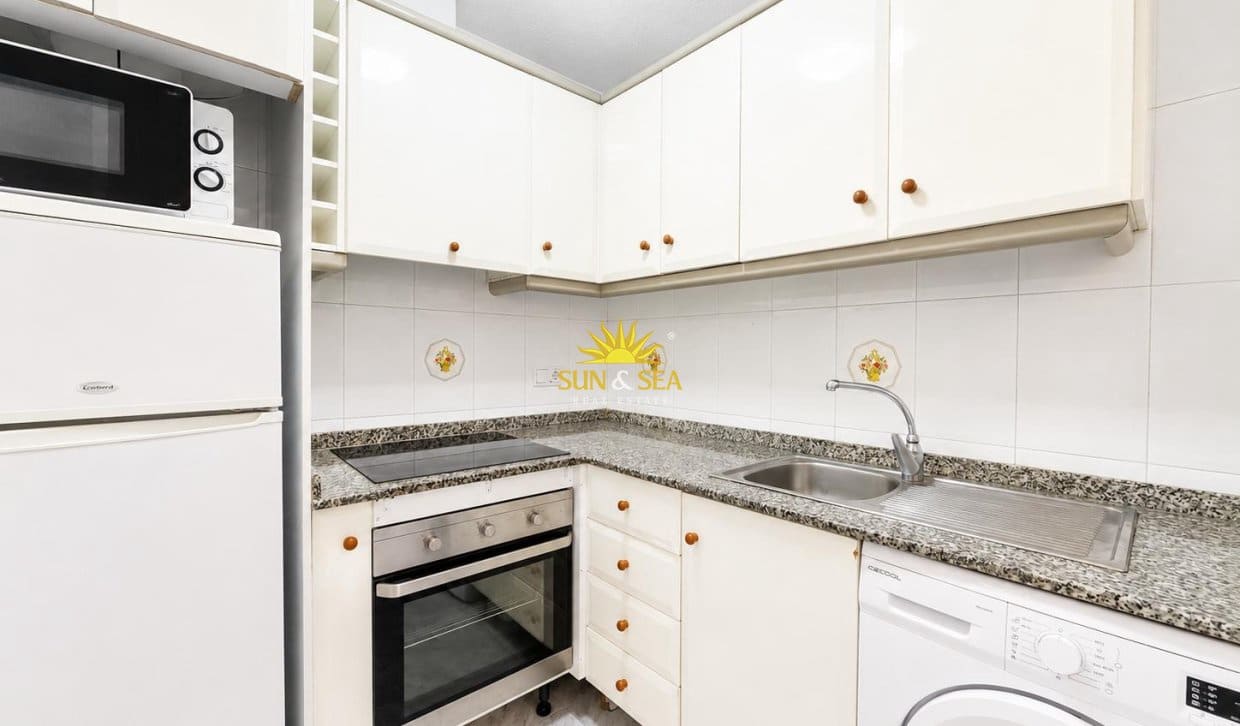 2 quarto Apartamento para venda em Torrevieja - 115 000 € (Ref: 9833092)