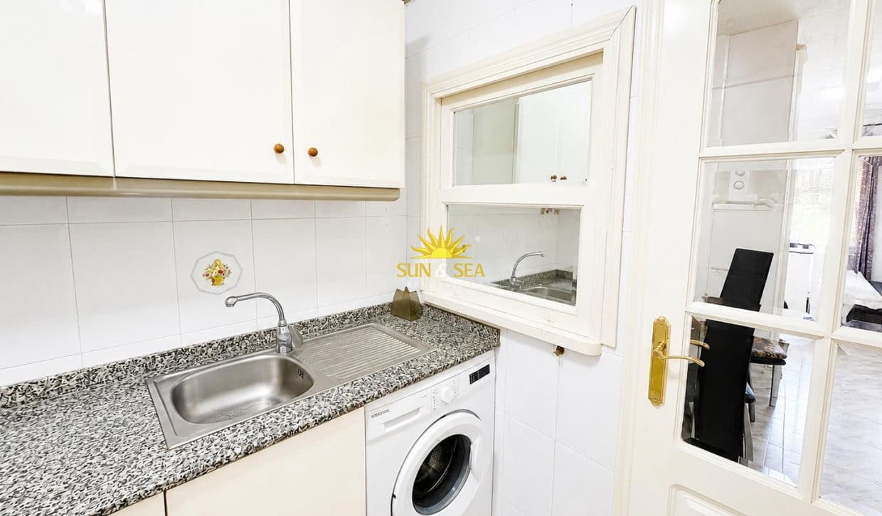 2 quarto Apartamento para venda em Torrevieja - 115 000 € (Ref: 9833092)