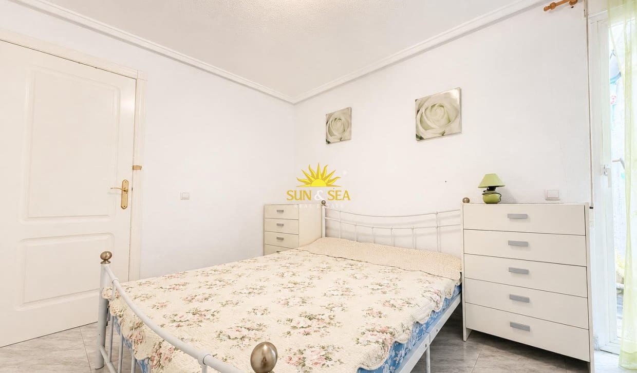 2 quarto Apartamento para venda em Torrevieja - 115 000 € (Ref: 9833092)