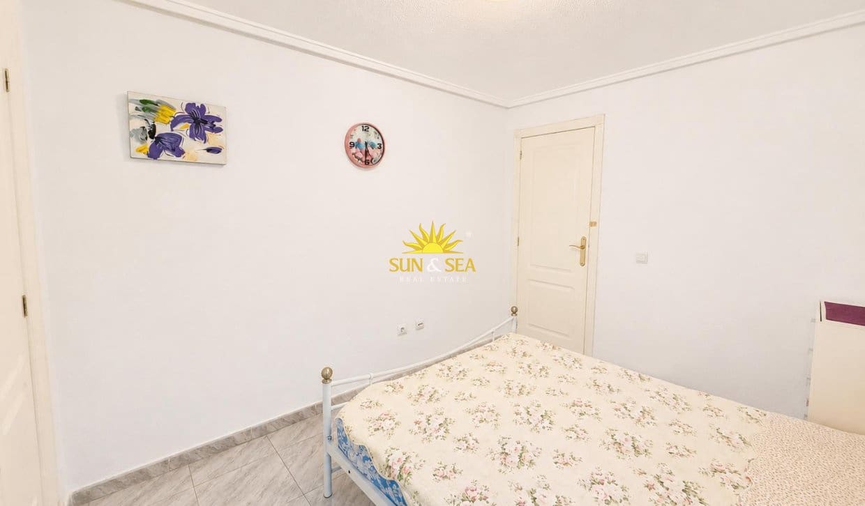2 quarto Apartamento para venda em Torrevieja - 115 000 € (Ref: 9833092)