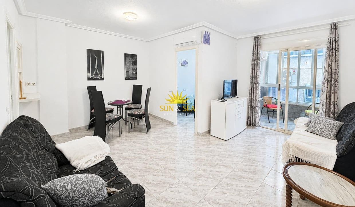 2 quarto Apartamento para venda em Torrevieja - 115 000 € (Ref: 9833092)