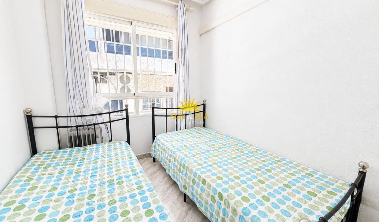 2 quarto Apartamento para venda em Torrevieja - 115 000 € (Ref: 9833092)