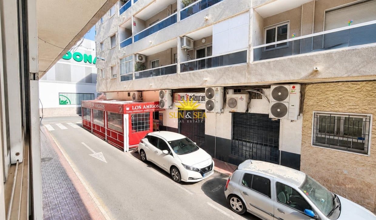 2 quarto Apartamento para venda em Torrevieja - 115 000 € (Ref: 9833092)