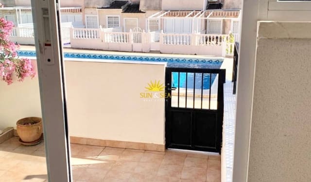 1 slaapkamer Villa te huur in Mil Palmeras, Pilar de la Horadada met zwembad - € 2.000 (Ref: 9834269)