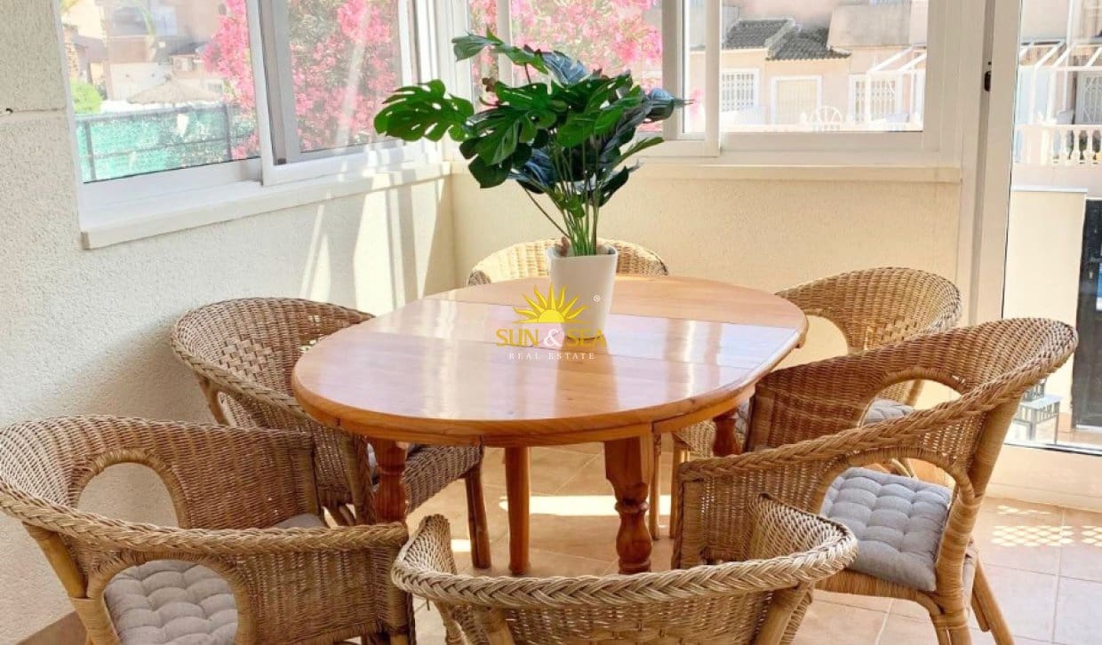 1 slaapkamer Villa te huur in Pilar de la Horadada met zwembad - € 2.000 (Ref: 9834269)