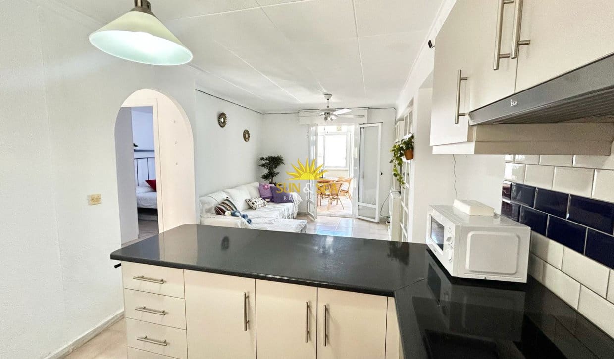 1 makuuhuone Huvila vuokrattavana paikassa Pilar de la Horadada mukana uima-altaan - 2 000 € (Ref: 9834269)