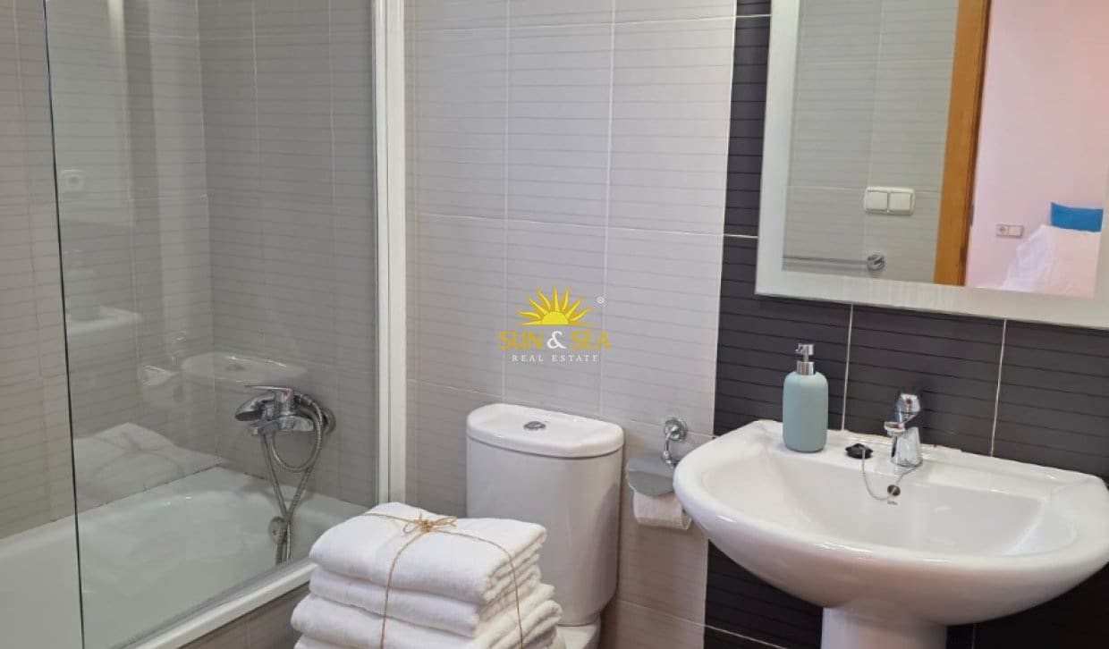 Apartamento de 2 habitaciones en Gea y Truyols en alquiler con piscina - 900 € (Ref: 9834271)