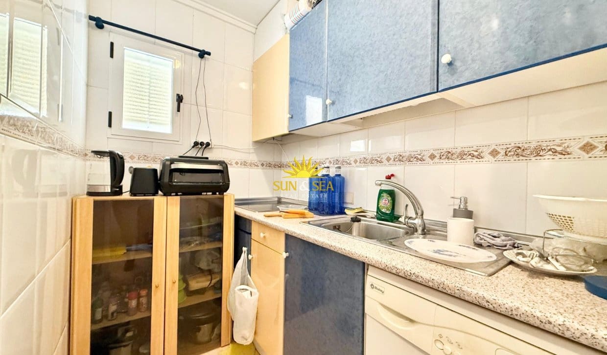 2 quarto Apartamento para venda em Torrevieja com piscina - 130 000 € (Ref: 9834559)
