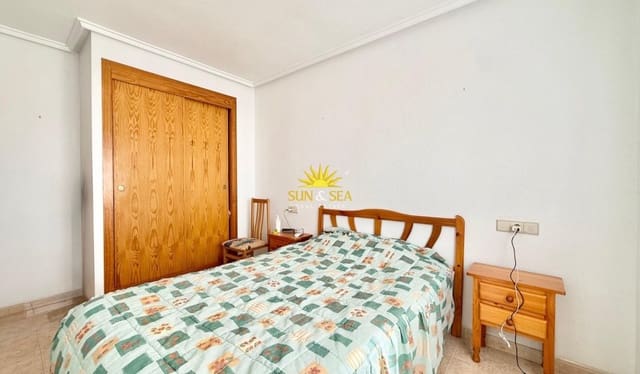 2 quarto Apartamento para venda em El Molino, Torrevieja com piscina - 130 000 € (Ref: 9834559)