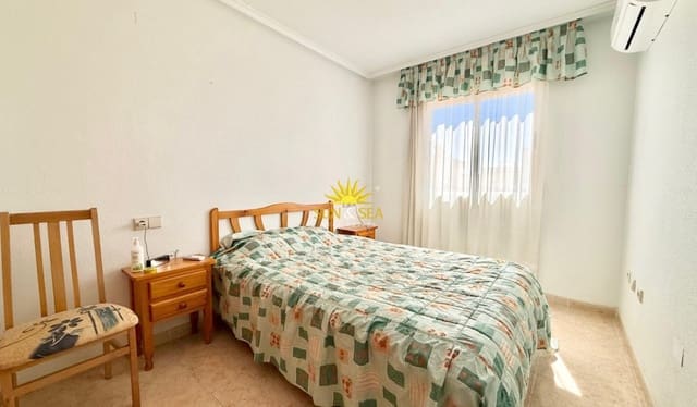2 quarto Apartamento para venda em El Molino, Torrevieja com piscina - 130 000 € (Ref: 9834559)