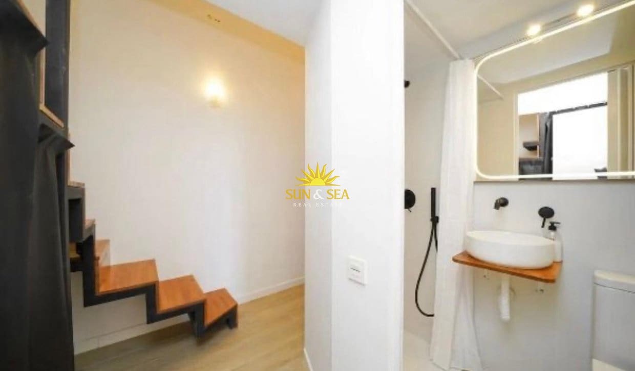 1 bedroom Studio for rent in Orihuela Costa - € 500 (Ref: 9834813)