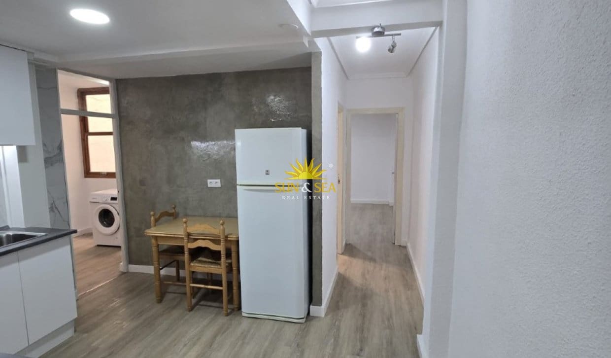 3 bedroom Apartment for holiday rental in Elche / Elx - € 750 (Ref: 9838424)