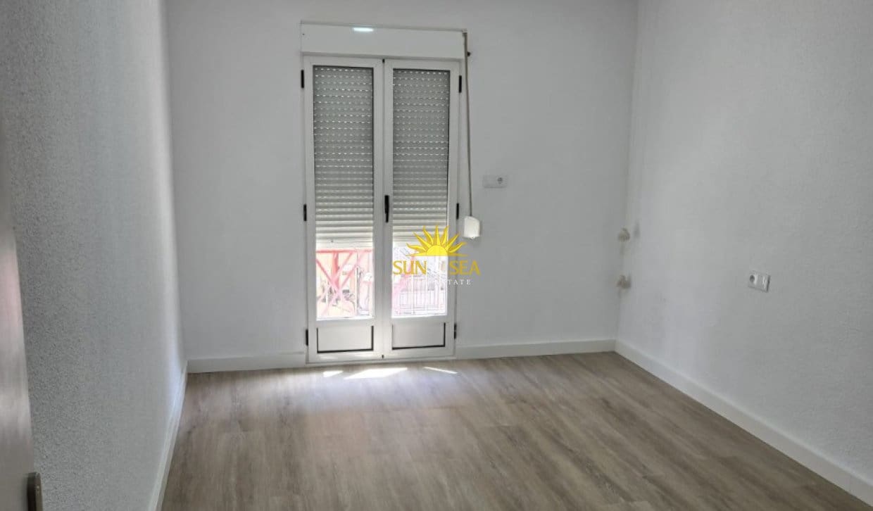 3 bedroom Apartment for holiday rental in Elche / Elx - € 750 (Ref: 9838424)