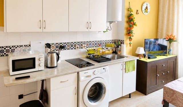 2 chambre Appartement à vendre à Playa de los Locos, Torrevieja avec piscine - 147 000 € (Ref: 9838426)