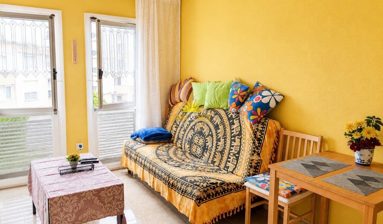 2 bedroom Apartment for sale in Torrevieja with pool - € 147,000 (Ref: 9838426)