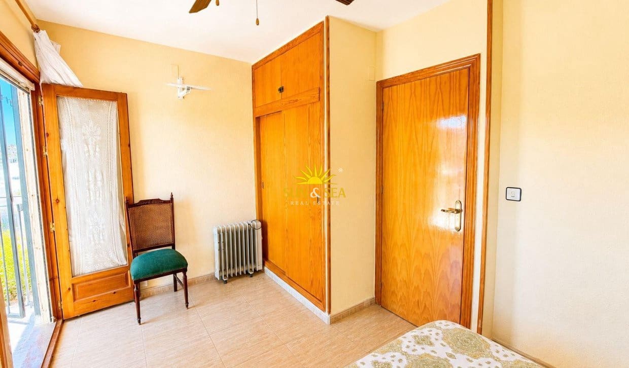 4 bedroom Townhouse for sale in San Pedro del Pinatar - € 180,000 (Ref: 9838563)