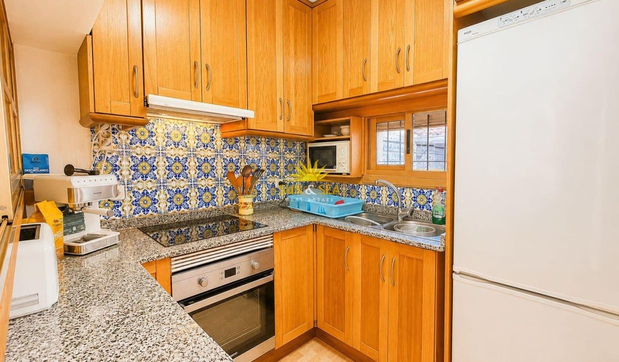 4 bedroom Townhouse for sale in San Pedro del Pinatar - € 180,000 (Ref: 9838563)