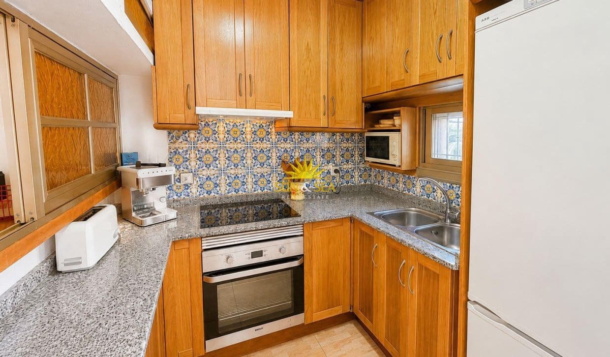 4 bedroom Townhouse for sale in San Pedro del Pinatar - € 180,000 (Ref: 9838563)