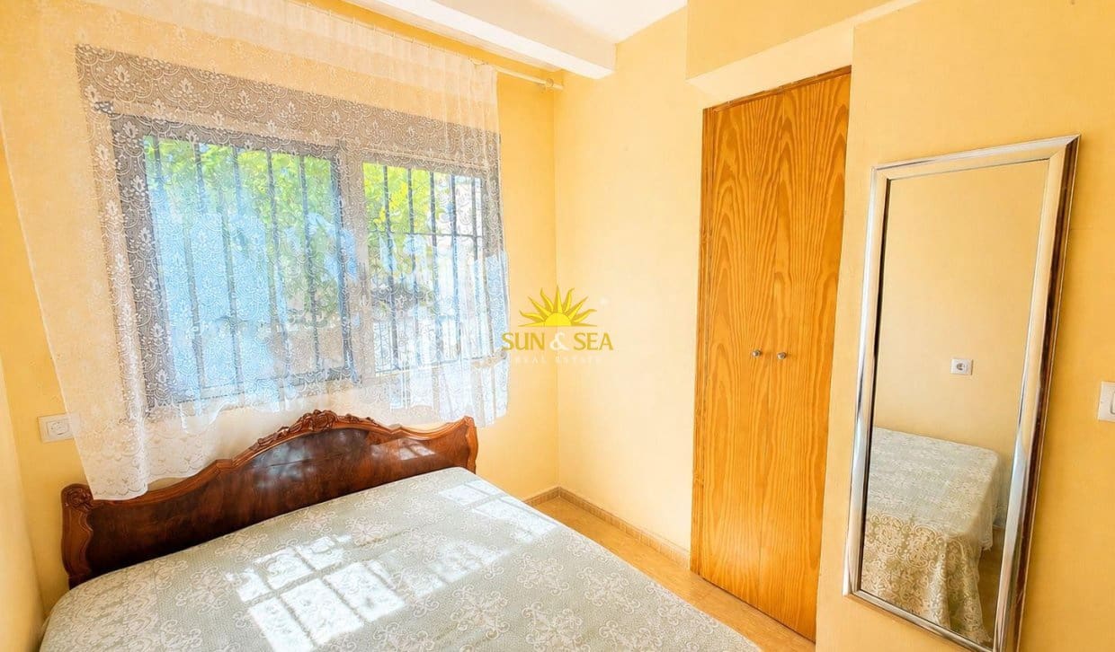 4 bedroom Townhouse for sale in San Pedro del Pinatar - € 180,000 (Ref: 9838563)