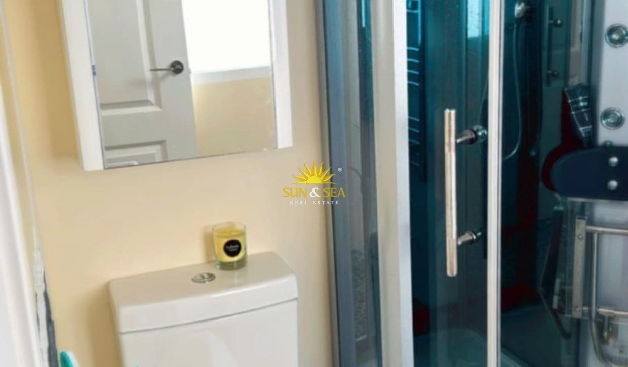 2 slaapkamer Huis te huur in Orihuela Costa met garage - € 1.200 (Ref: 9838682)