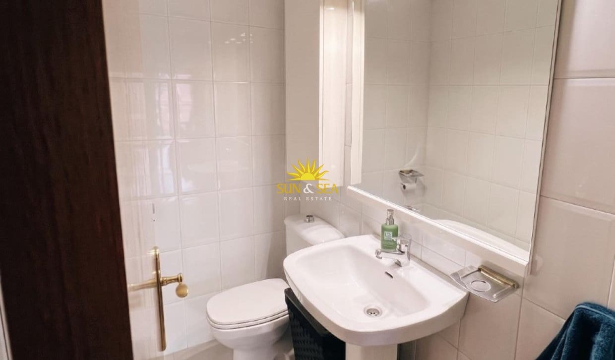 3 bedroom Apartment for rent in Murcia city with garage - € 900 (Ref: 9838684)