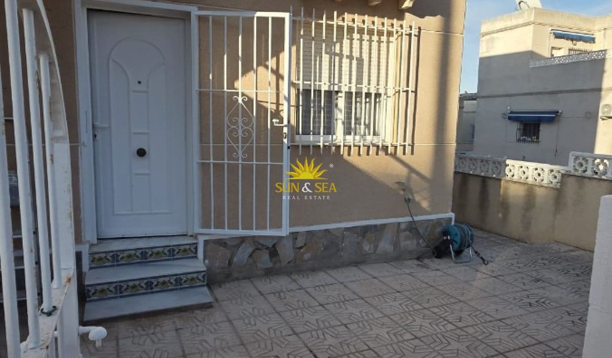 2 sovrum Bungalow att hyra i San Miguel de Salinas - 750 € (Ref: 9838686)