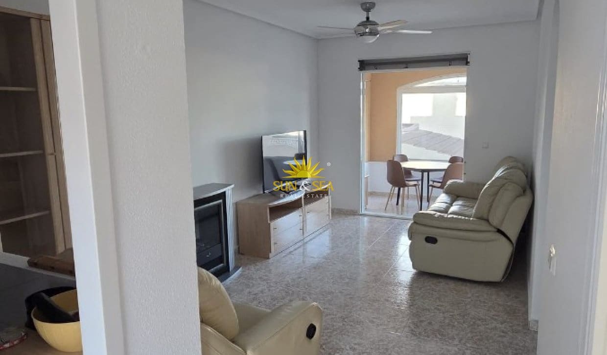 2 sovrum Bungalow att hyra i San Miguel de Salinas - 750 € (Ref: 9838686)