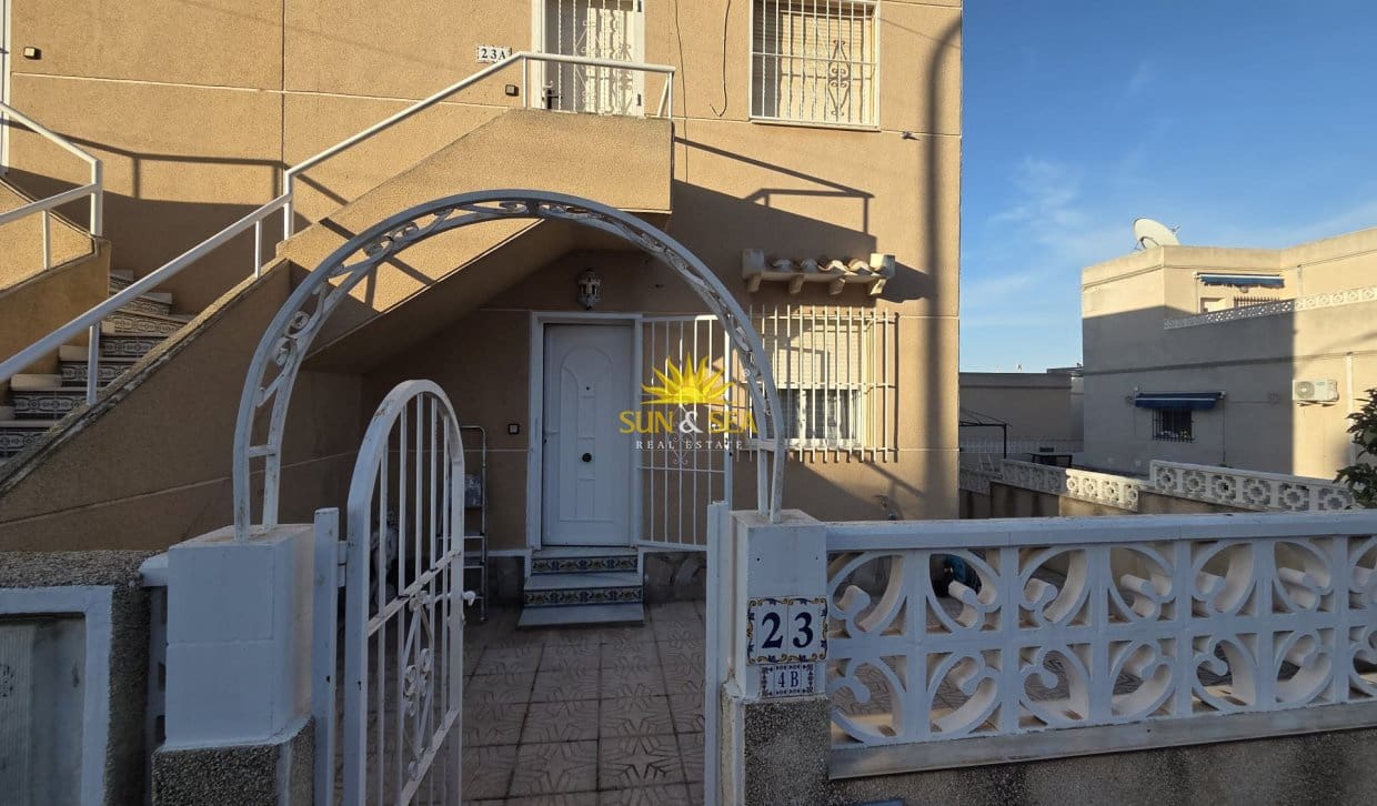 2 sovrum Bungalow att hyra i San Miguel de Salinas - 750 € (Ref: 9838686)
