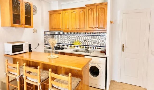 1 slaapkamer Appartement te huur in Cabo Roig, Orihuela met zwembad garage - € 1.000 (Ref: 9841427)