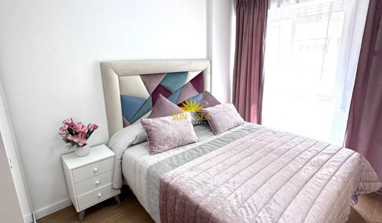 2 sypialnia Apartament na kwatery wakacyjne w Torrevieja - 850 € (Ref: 9841865)
