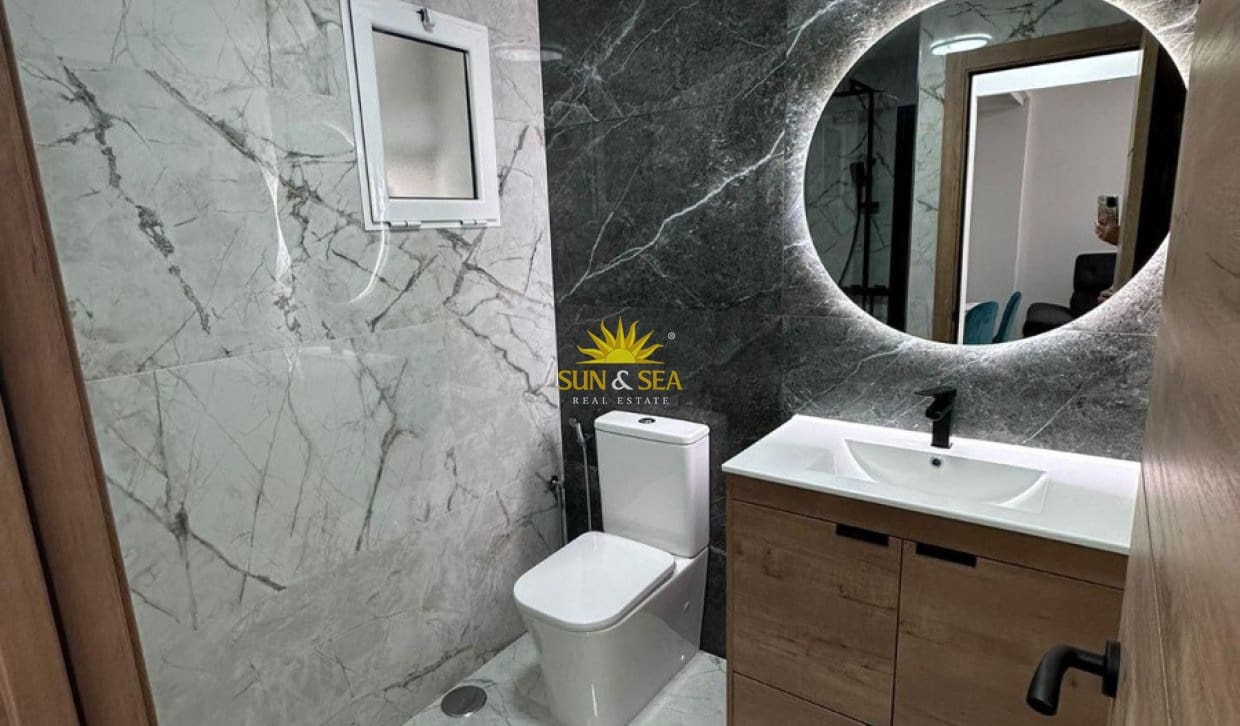 2 sypialnia Apartament na kwatery wakacyjne w Torrevieja - 850 € (Ref: 9841865)