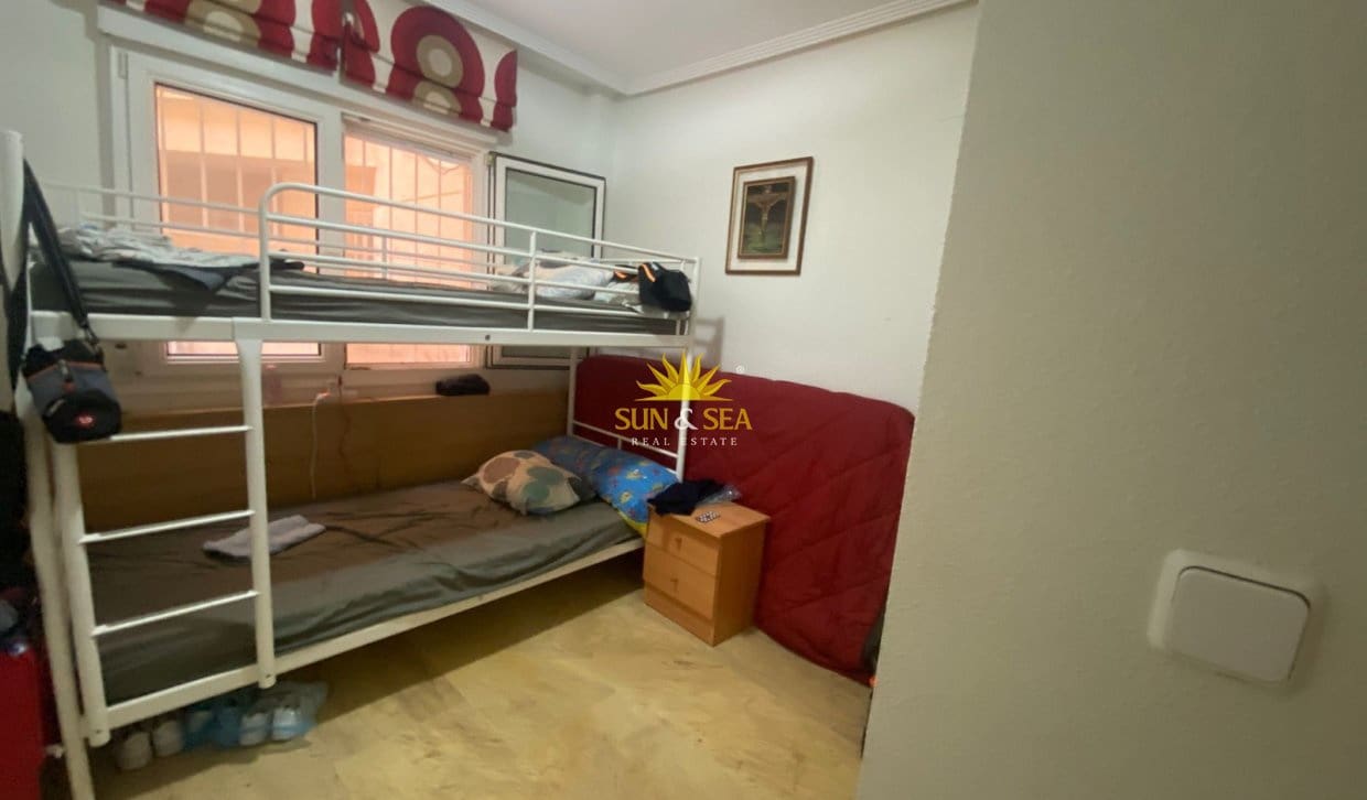 2 bedroom Townhouse for holiday rental in Orihuela Costa with pool garage - € 800 (Ref: 9841866)