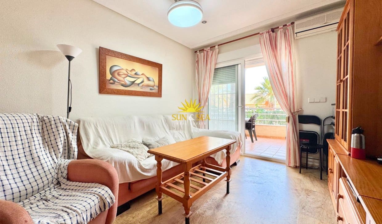 2 quarto Casa em Banda para arrendamento para férias em Orihuela Costa com piscina Garagem - 800 € (Ref: 9841866)