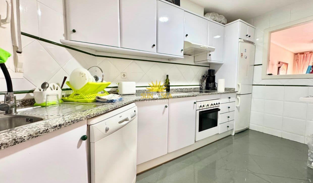 2 quarto Casa em Banda para arrendamento para férias em Orihuela Costa com piscina Garagem - 800 € (Ref: 9841866)