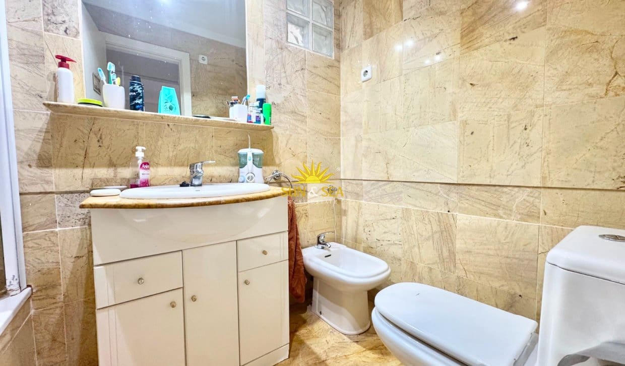2 quarto Casa em Banda para arrendamento para férias em Orihuela Costa com piscina Garagem - 800 € (Ref: 9841866)
