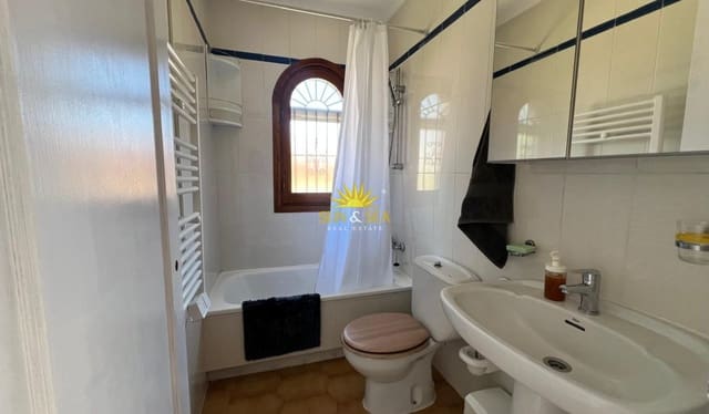 1 soveværelse Lejlighed til leje i Cabo Roig, Orihuela med swimmingpool garage - € 1.000 (Ref: 9844656)