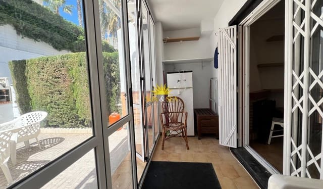1 soveværelse Lejlighed til leje i Cabo Roig, Orihuela med swimmingpool garage - € 1.000 (Ref: 9844656)