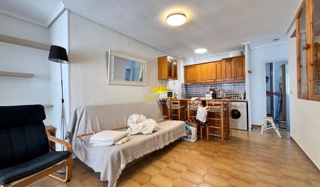 1 soveværelse Lejlighed til leje i Cabo Roig, Orihuela med swimmingpool garage - € 1.000 (Ref: 9844656)