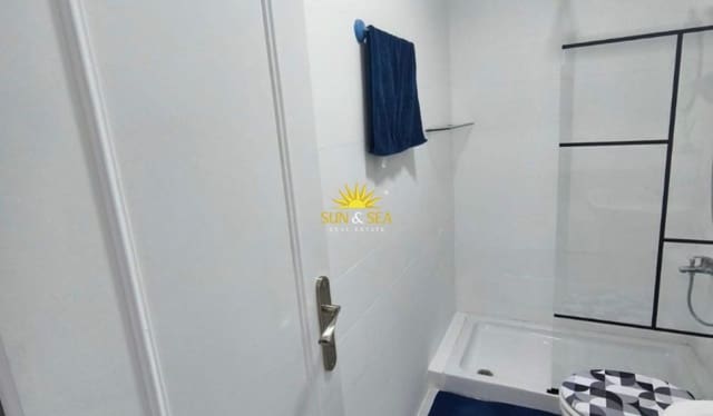 1 quarto Apartamento de Praia para arrendar em Playa de los Náufragos, Torrevieja com piscina - 700 € (Ref: 9847679)