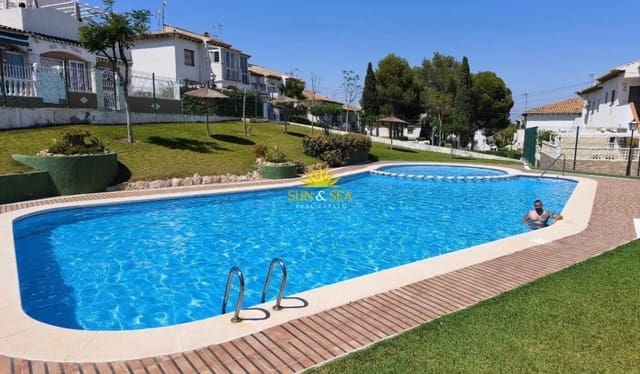 1 quarto Apartamento de Praia para arrendar em Playa de los Náufragos, Torrevieja com piscina - 700 € (Ref: 9847679)
