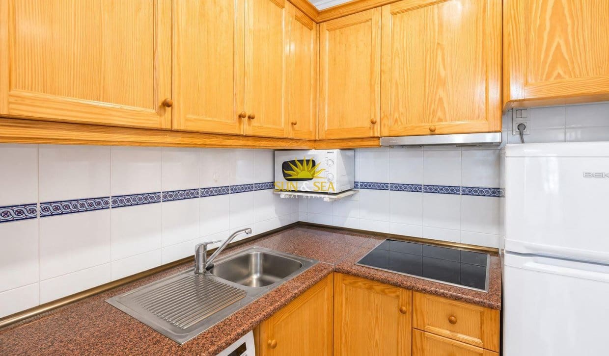 2 sovrum Lägenhet till salu i Guardamar del Segura - 136 000 € (Ref: 9850516)