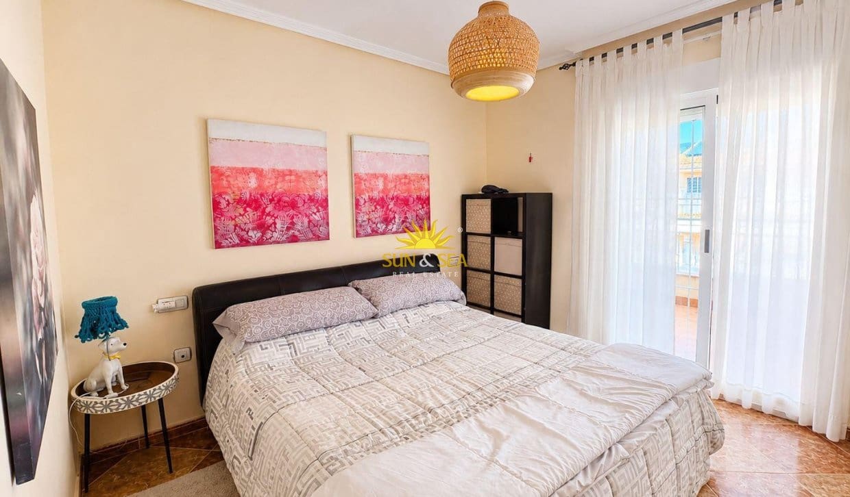3 slaapkamer Huis te koop in Torrevieja met zwembad garage - € 259.000 (Ref: 9850517)